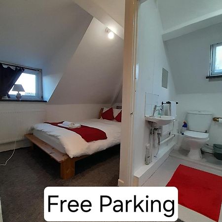 Entire Victoria Park Cardiff Apartment With Free Street Parking Bus 17 And 18 Direct To Cardiff City Centre, Fast Free Wi-Fi מראה חיצוני תמונה